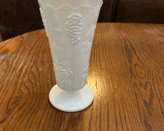 Anchor Hocking Milk Glass Harvest Grapes Vase