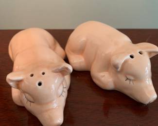 Vintage Sleepy Pigs S&P