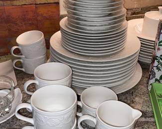 Alsace stoneware china set