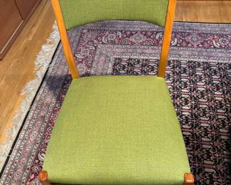 6 CHAIRS W/DINING TABLE