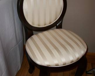 Decorative Vanity Chair