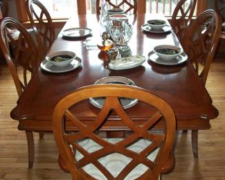 Dining Set w/ 10 chairs