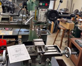 Grizzly Milling Machine