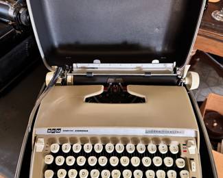 Smith - Corona Typewriter