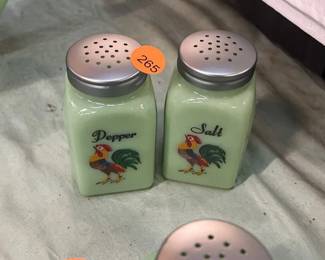 JADEITE ROOSTER SALT AND PEPPER