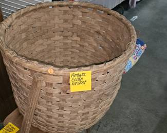 LARGE BASKET