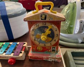 VINTAGE FISHER PRICE TOY CLOCK