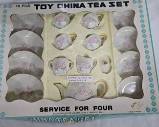 TOY CHINA TEA SET