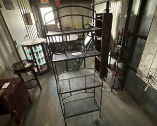 WROUGHT IRON BAKERS RACK