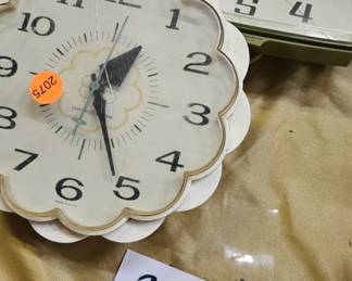 VINTAGE CLOCKS