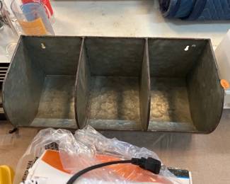 GALVANZIED ORGANIZER BIN