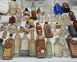 VINTAGE BOTTLE LOT