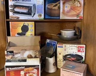 Gibson Dishes, Waffle Iron And More 