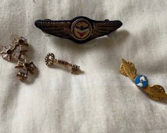 Mens Accessories Airline  Fraternity Pins  Others