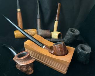 Schouba Carved Head, Corn Cob, Briar Lane, English Rustic,Medico, More Briar Pipes  Holder 