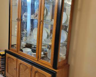 Thomasville Embassy Wood Inlay Asian Modern Campaign Style China Cabinet $400