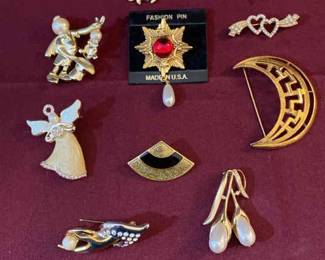 Gold Colored Brooches 