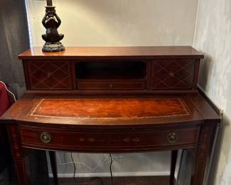  01 Genuine Mahogany Desk And Frog Lamp