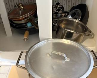 Pots And Pans Saffron, Cast Iron And More