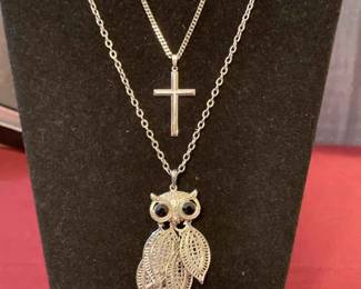 Silver Colored Necklaces 