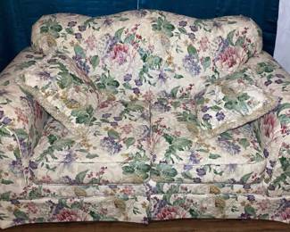 Flower Print Fabric Loveseat With 2Throw Pillows