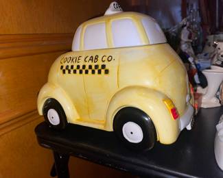 Vintage Porcelain Taxi Cookie Jar. Cookie Cab Co. 11"