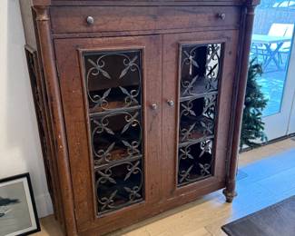 Vanguard Furniture Hutch