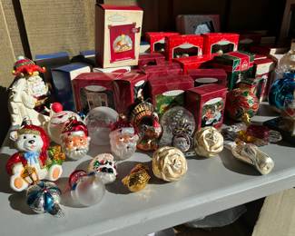 Blown glass Christmas tree ornaments