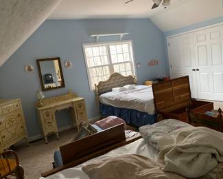 Upstairs bedroom 