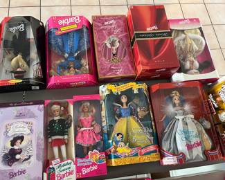 From Holiday season to Birthday surprise, we have all kinds of Barbie's  