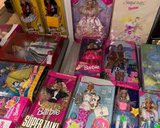 more close up pictures of our barbies!