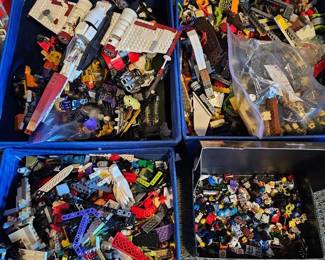 65 AssortedLEGOSetsMiniFiguresBuildManuals    