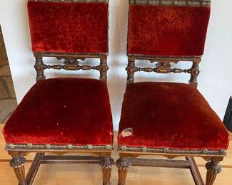 33 219thCenturyCarvedRenaissanceWalnutChairs   