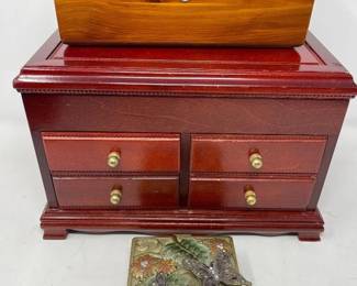 234 JewelryBoxLaneCedarChestandMirroredTrinketBox