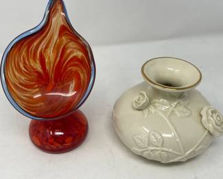 118 LenoxPorcelainHandBlownGlassBudVases    