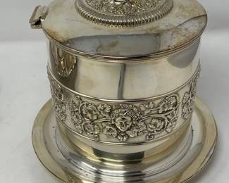 60 VictorianSilverPlatedBiscuitBox   