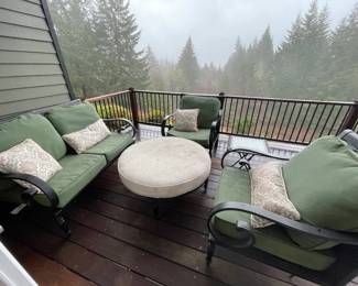 4 6PieceBlackMetalwithVinylRattanOutdoorPatioSet