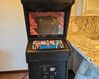 63 VintageAsteroidsFullSizeArcadeMachineProject   