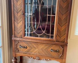 26 WaterfallArtDecoLiquorCabinetWithDrawer   