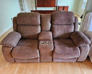 91 PoweredTheaterRecliners   