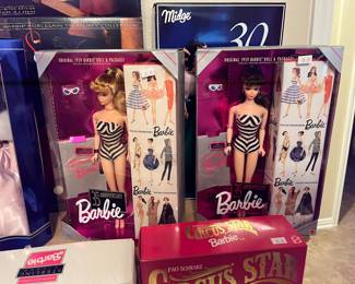 Original 1959 Barbie - blonde & brunette