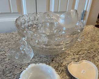 Punchbowl set