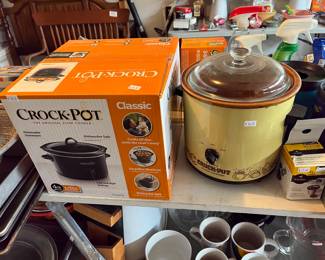 Pair of slow cookers