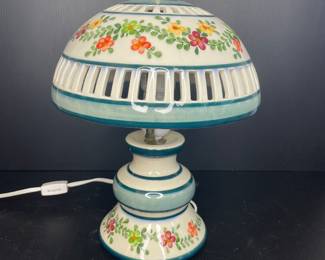 Porcelain table lamp
