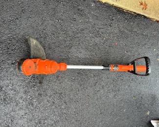 Black & Decker Weed whacker 