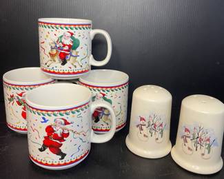 Vitromaster Christmas mugs vintage 
