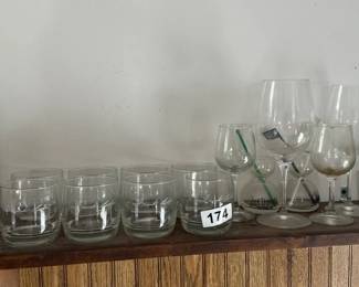 LOT OF WHISKEY GLASSES AND OTHER GLASSES