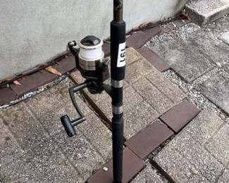 SHAKESPEARE CONTENDER CUSTOM FISHING POLE