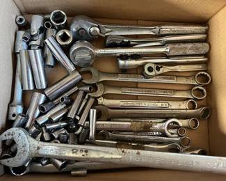 LOT OF CRAFTSMAN WRENCHES ETC