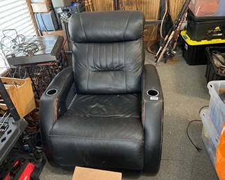 RECLINER